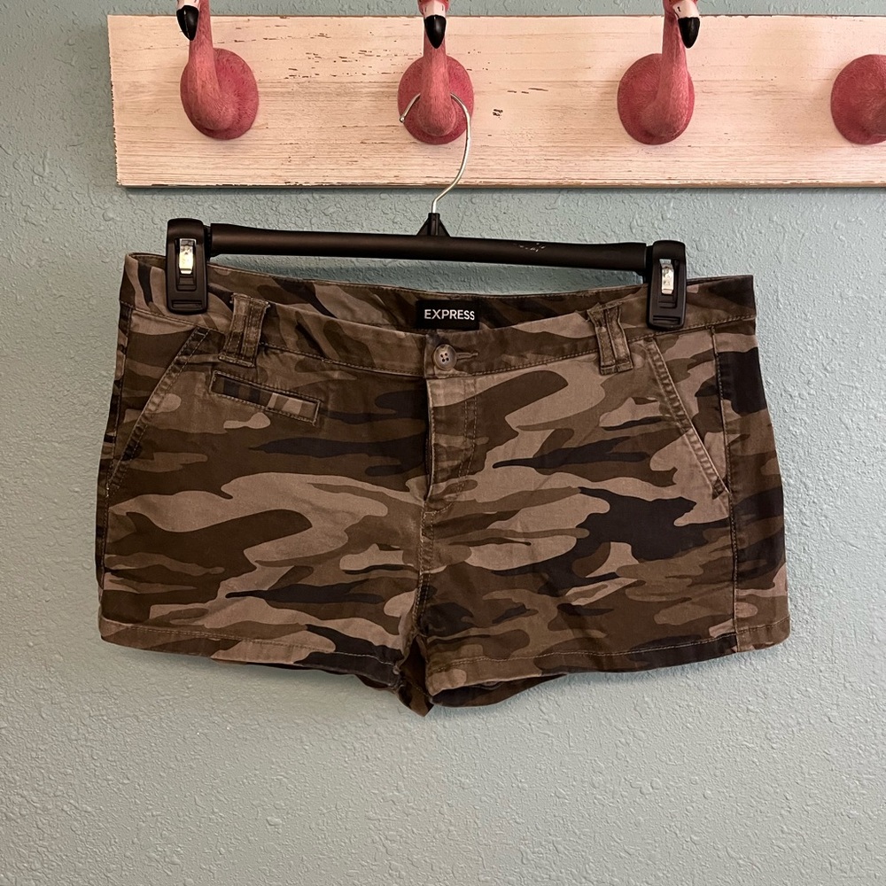 Express Camo Shorts Sz 8